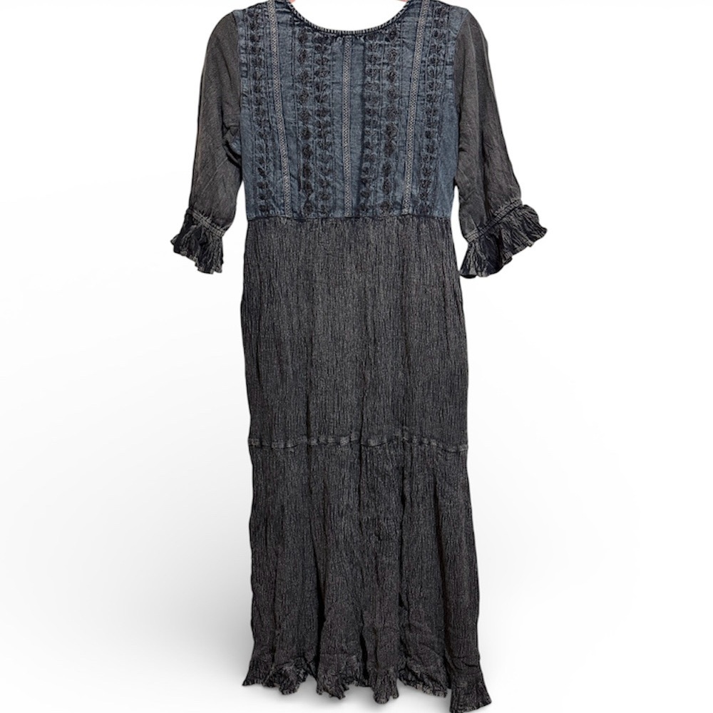 NWT Young Threads Denim Long Sleeve Black and Blue Dress Size Small